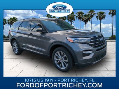 Certified 2022 Ford Explorer XLT w/ Equipment Group 202A