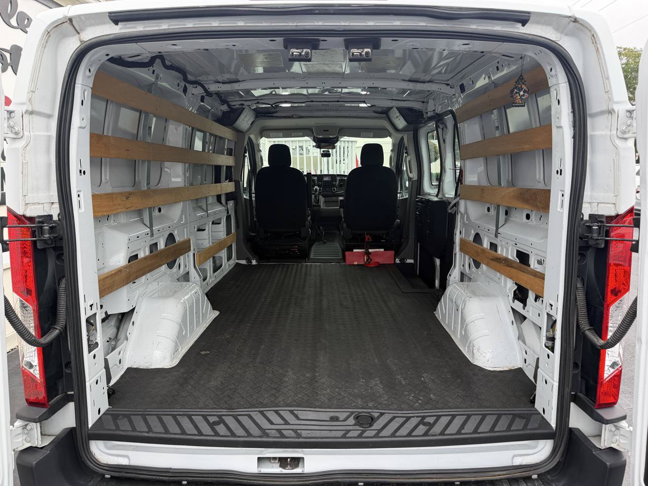 Used 2022 Ford Transit 250 Low Roof w/ Exterior Upgrade Package RWD image 27
