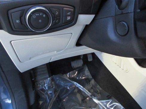 Used 2019 Ford Edge Titanium w/ Cold Weather Package image 30