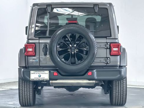 Used 2021 Jeep Wrangler Unlimited Sahara w/ Cold Weather Group AWD/4WD image 7