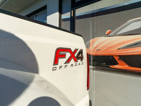 Used 2016 Ford F350 Lariat w/ Lariat Ultimate Package image 16