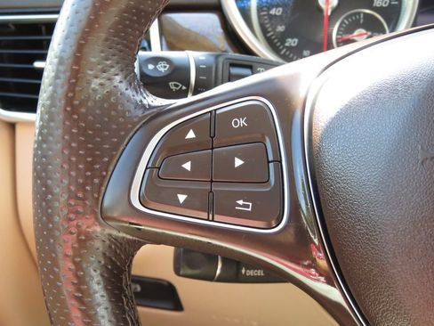 Used 2017 Mercedes-Benz GLE 350 4MATIC image 22
