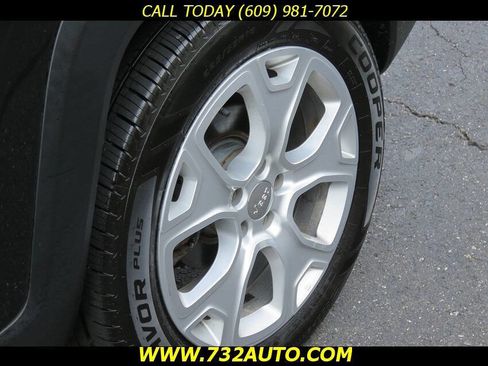 Used 2015 Jeep Renegade Limited w/ Trailer Tow Group image 35