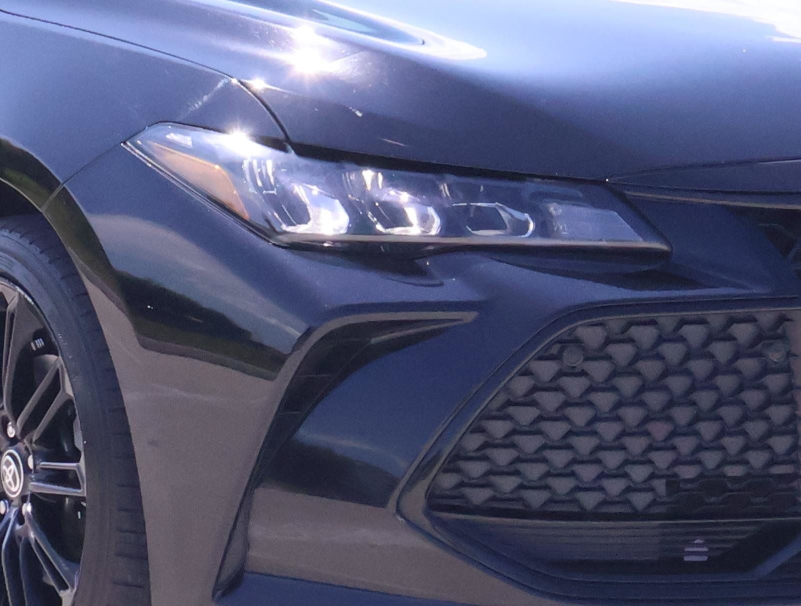 Used 2021 Toyota Avalon XSE FWD image 7