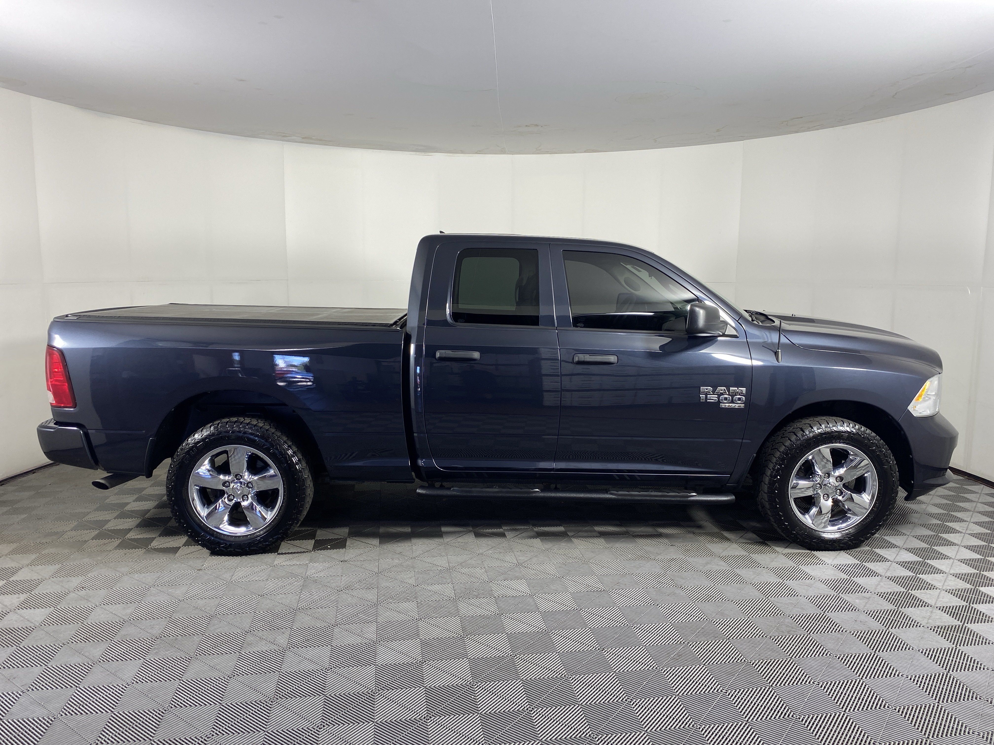 Used 2019 RAM 1500 Express w/ Express Value Package AWD/4WD image 5