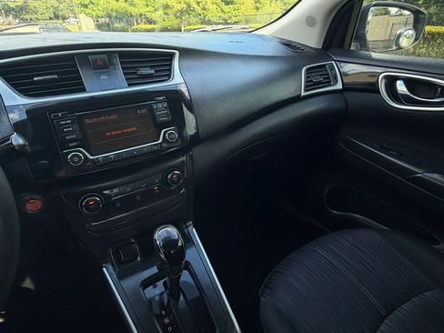 Used 2017 Nissan Sentra SV FWD image 22