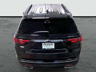 Used 2022 Chevrolet Traverse Premier w/ Redline Edition