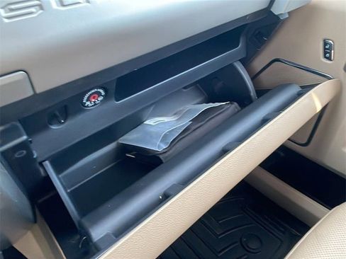 Used 2018 Ford F250 Lariat w/ Chrome Package image 28