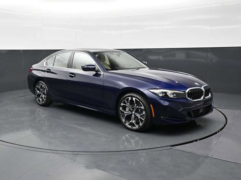 New 2026 BMW 330i Sedan w/ Premium Package RWD image 3