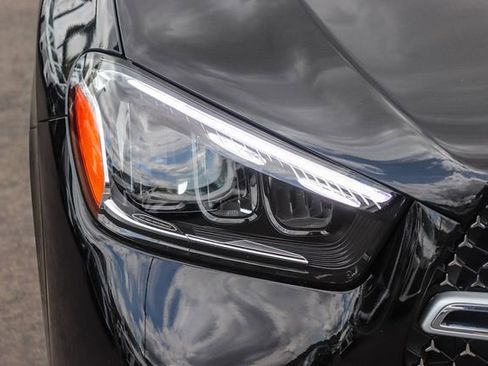Used 2025 Mercedes-Benz GLE 450e 4MATIC image 11