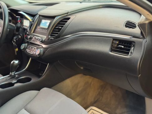 Used 2015 Chevrolet Impala LS FWD image 36