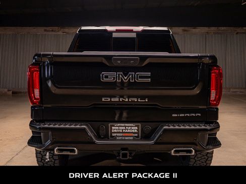 Used 2021 GMC Sierra 1500 Denali w/ Denali Premium Package image 8