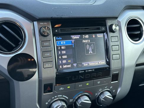 Used 2017 Toyota Tundra SR5 w/ SR5 Upgrade Package RWD image 11