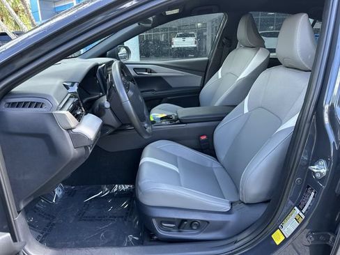 Used 2025 Toyota Camry LE FWD image 30