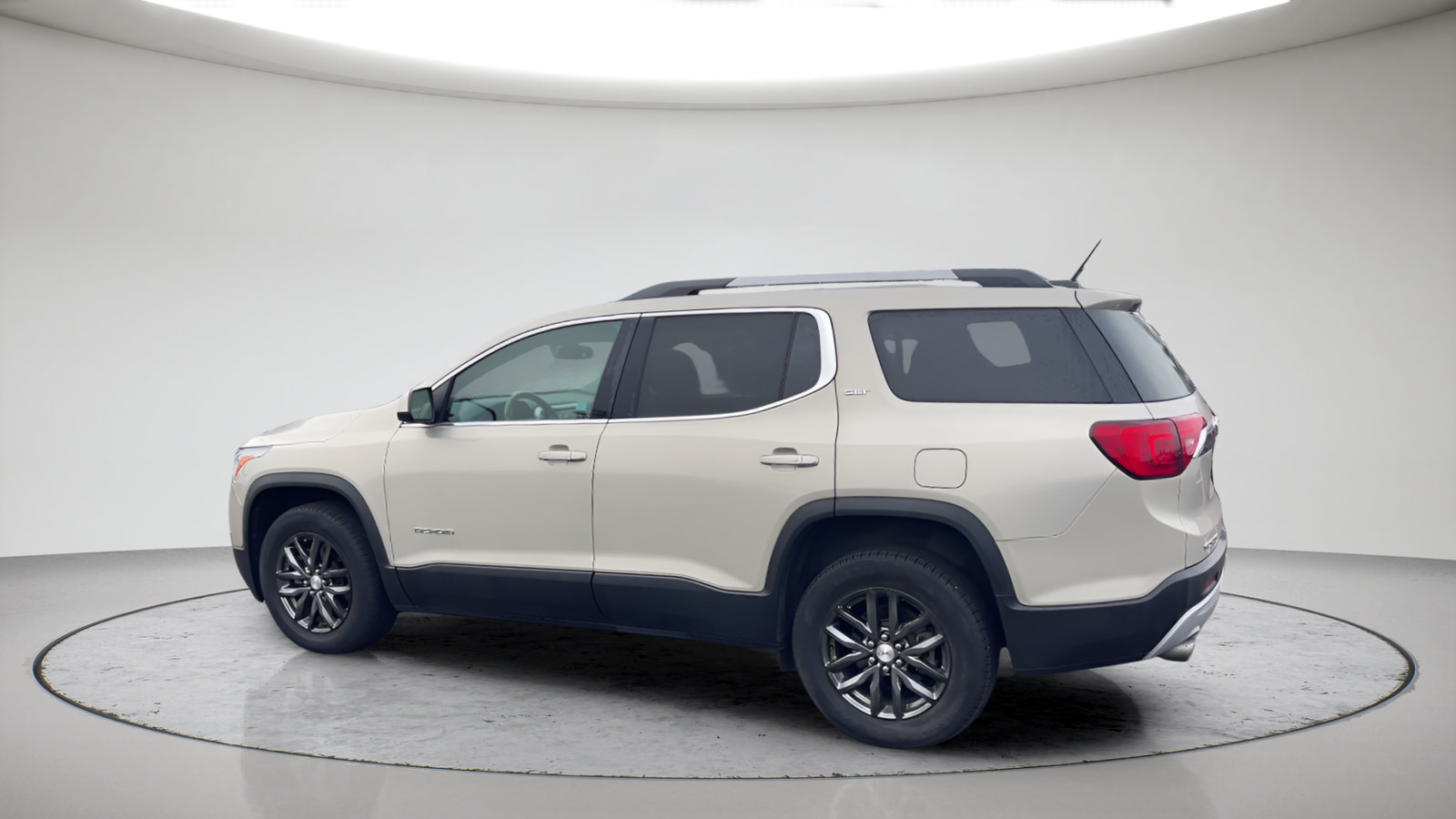 Used 2017 GMC Acadia SLT AWD/4WD image 10