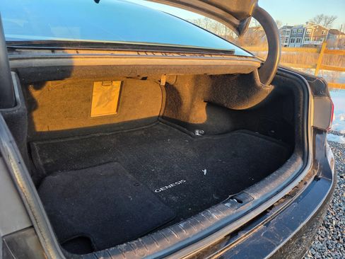 Used 2015 Hyundai Genesis 3.8 w/ Option Group 03 image 17