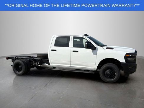 New 2026 RAM 3500 Tradesman AWD/4WD image 2