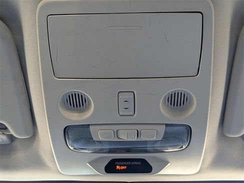 Used 2021 Ford EcoSport Titanium image 24