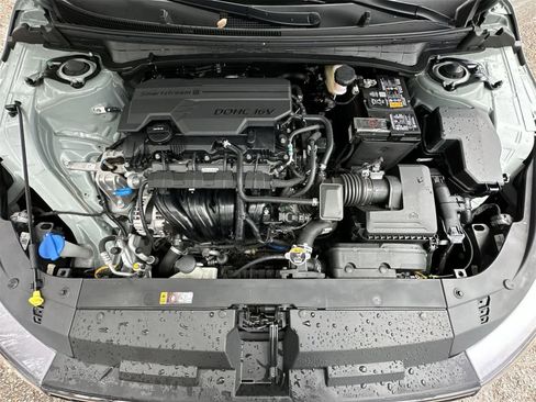 Used 2025 Kia K4 GT-Line image 9