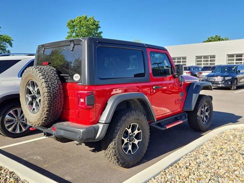 Used 2018 Jeep Wrangler Rubicon AWD/4WD image 3