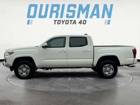 Used 2023 Toyota Tacoma SR image 3
