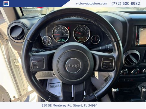 Used 2017 Jeep Wrangler Sport w/ Quick Order Package 24S AWD/4WD image 19
