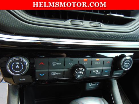 Certified 2025 Jeep Compass Latitude w/ Convenience Group AWD/4WD image 21
