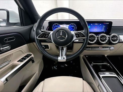 Certified 2024 Mercedes-Benz EQB 250+ image 4