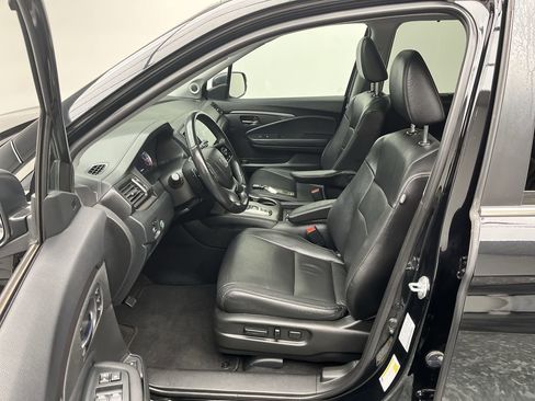 Used 2022 Honda Pilot Special Edition image 3