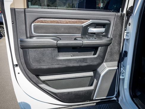 Used 2020 RAM 3500 Laramie AWD/4WD image 33