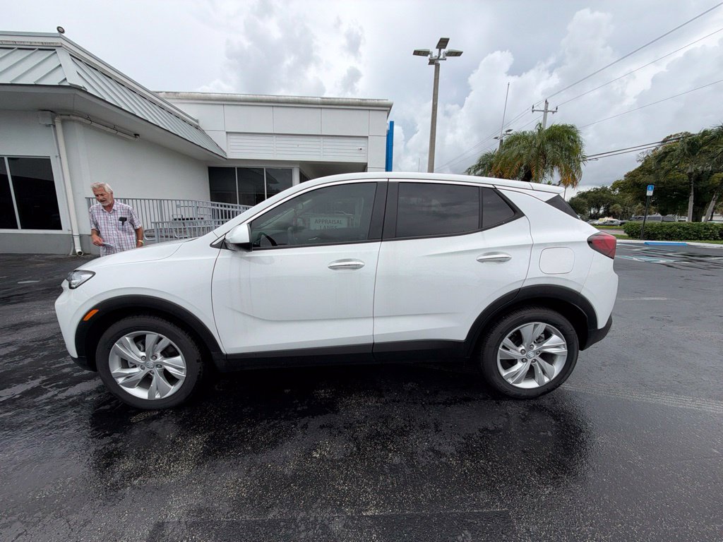 Used 2026 Buick Encore GX Preferred w/ Comfort Package FWD image 4