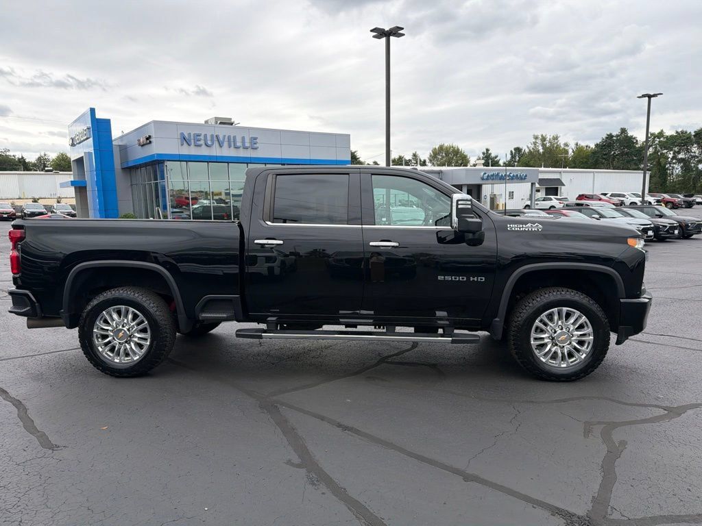 Certified 2023 Chevrolet Silverado 2500 High Country AWD/4WD image 2