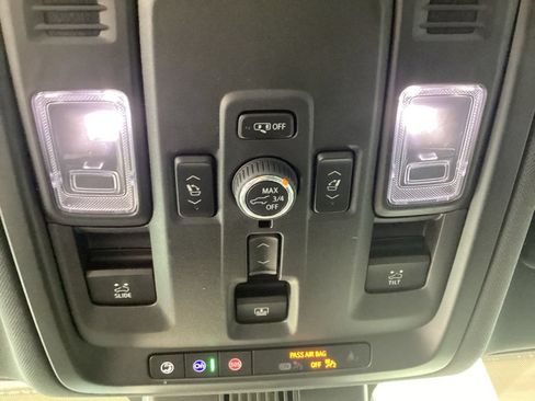 Used 2025 Chevrolet Tahoe Premier w/ Sun And Tow Package AWD/4WD image 78