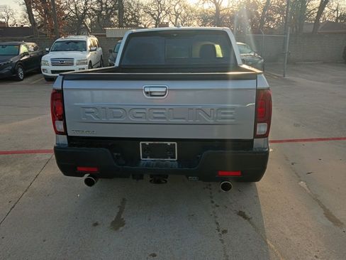 Used 2025 Honda Ridgeline RTL image 11