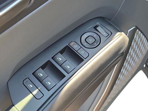 New 2026 Kia EV9 Wind AWD/4WD image 16
