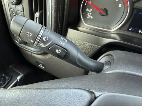 Used 2021 Chevrolet Silverado 1500 LTZ image 25