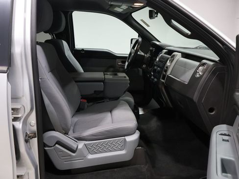 Used 2011 Ford F150 XLT w/ XLT Chrome Pkg image 24