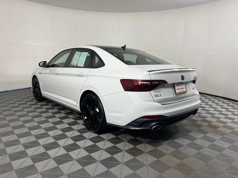 Used 2023 Volkswagen Jetta GLI Autobahn FWD image 9
