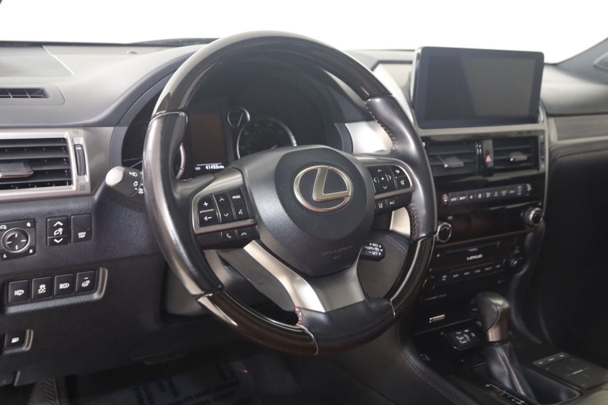 Used 2023 Lexus GX 460 Premium w/ Premium Package AWD/4WD image 6