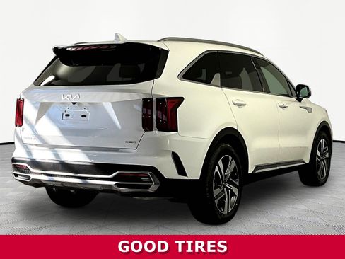 Certified 2023 Kia Sorento SX Prestige w/ Panoramic Sunroof Package AWD/4WD image 6