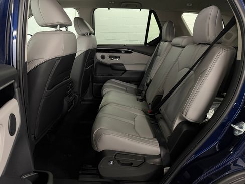 New 2025 Honda Pilot Touring image 14