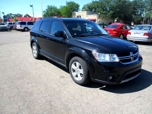 Used 2012 Dodge Journey SXT image 1