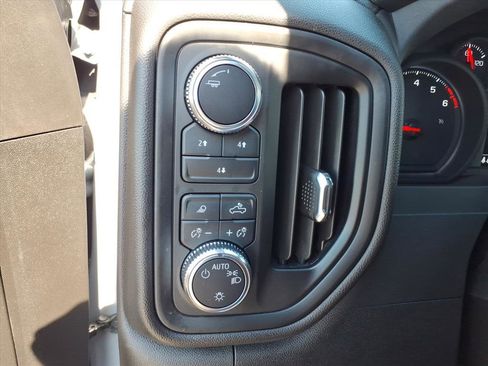 Used 2025 GMC Sierra 2500 Pro w/ 1SA Pro Safety Plus Package AWD/4WD image 14
