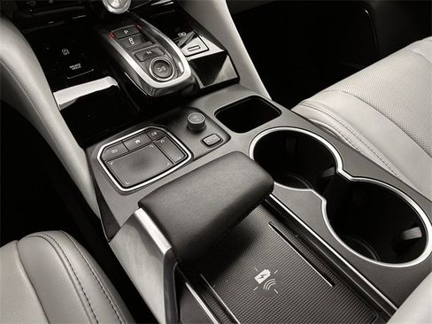 Certified 2024 Acura MDX SH-AWD w/ Technology Package image 21