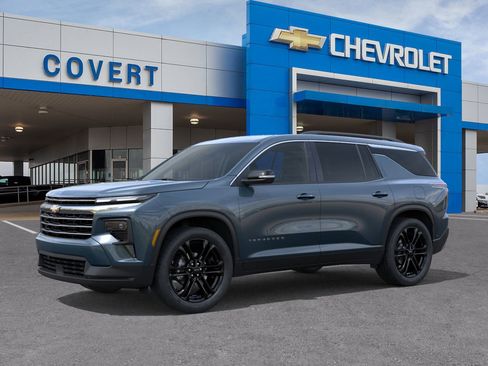 New 2026 Chevrolet Traverse LT image 2