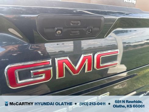 Used 2019 GMC Sierra 1500 SLT AWD/4WD image 16