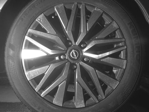 Used 2025 Nissan Altima 2.5 SV image 15