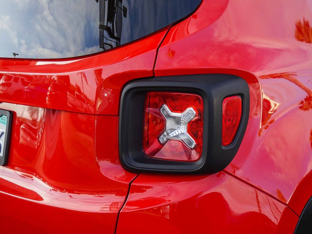 Used 2021 Jeep Renegade Sport AWD/4WD image 8