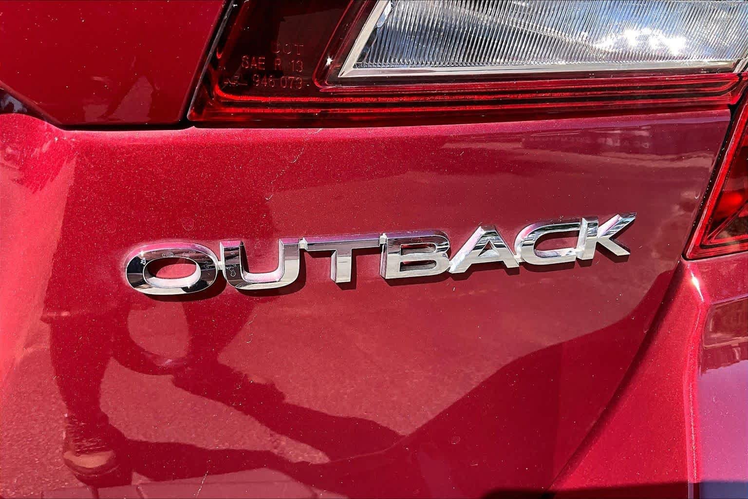 Used 2019 Subaru Outback 2.5i Limited AWD/4WD image 10