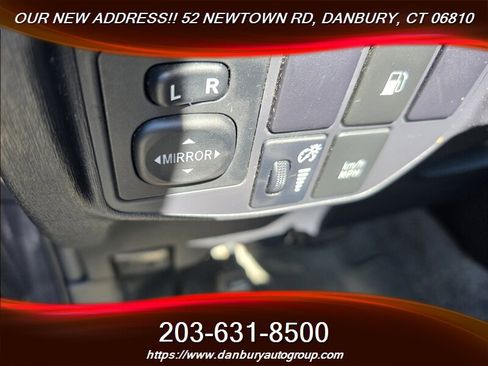 Used 2015 Toyota Prius Prime Plug-In Hybrid image 8